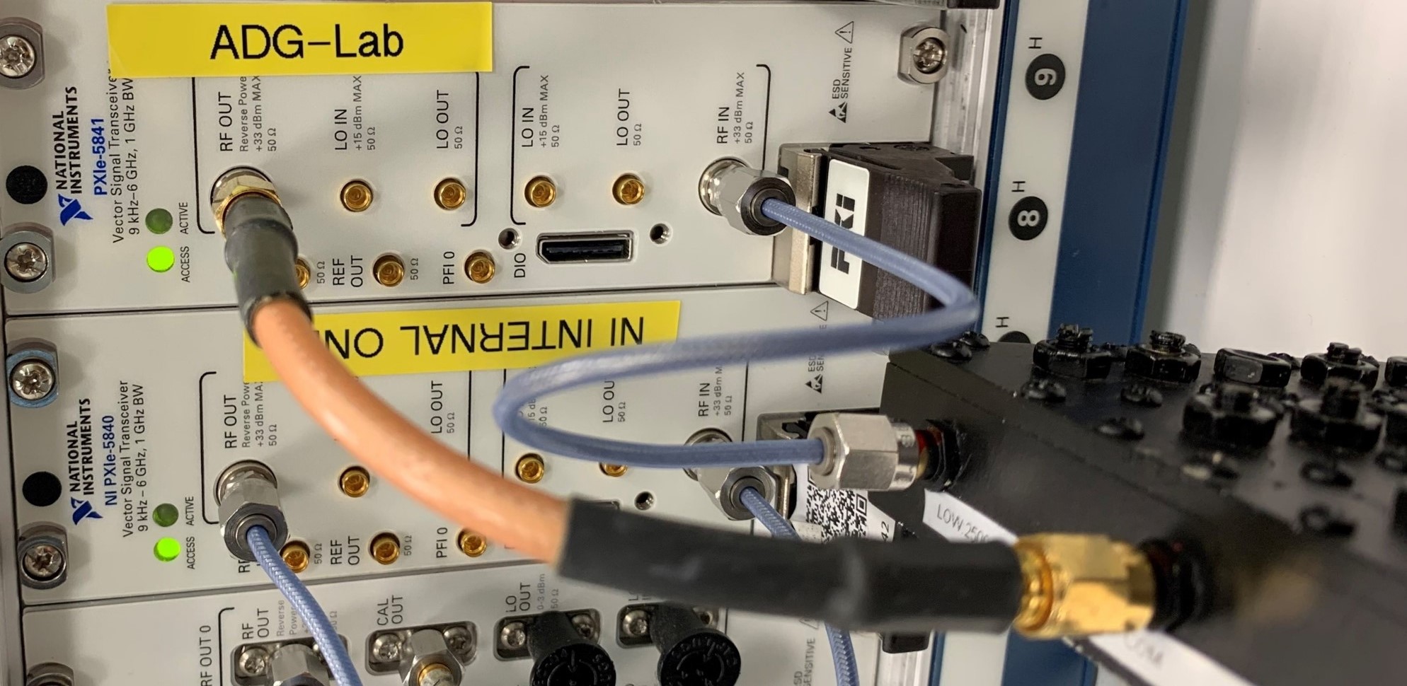 Measure RF Devices Frequency Response on NI VST Without Tracking